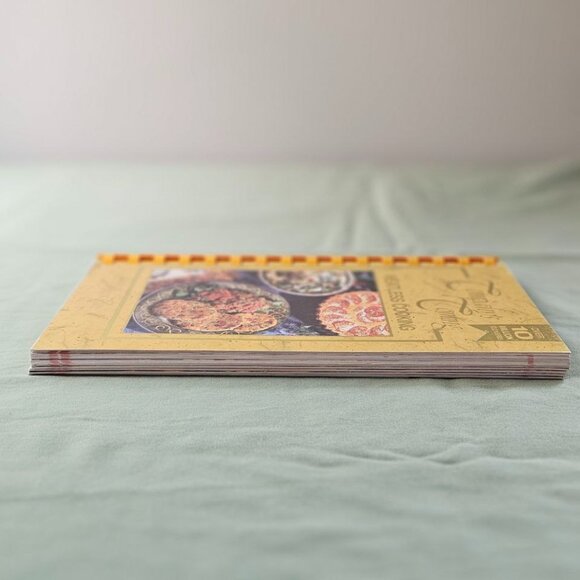 Company's Coming - Meatless Cooking by Jean Pare - Plastic Comb - Easy Recipes - Picture 8 of 10